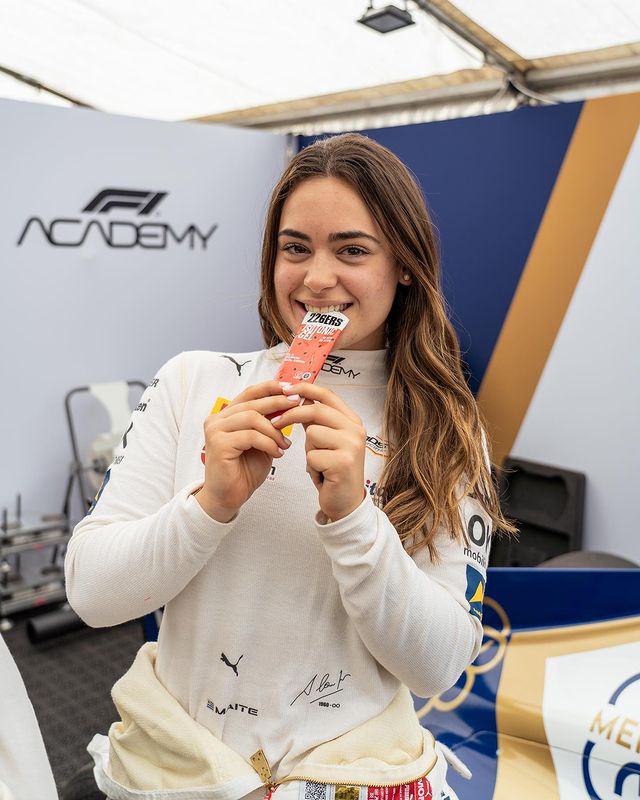 11b6ba3bc9cf6cd6cf9430abffe1c8da